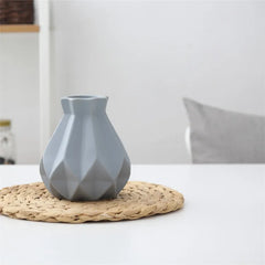 Nordic Porcelain Vase
