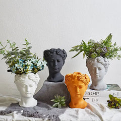 Retro Venus Vase
